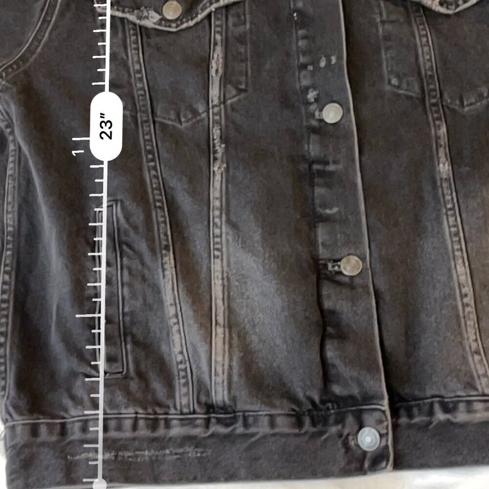 We Free People Distressed Denim Jean Jacket Oversized Y2K Streetwear Medium NWOT - Picture 10 of 10